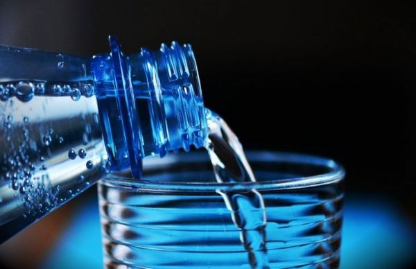 Названо безопасное количество выпиваемой воды в день